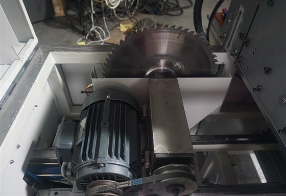 鋁合金切割機鋸片旋轉(zhuǎn)方向